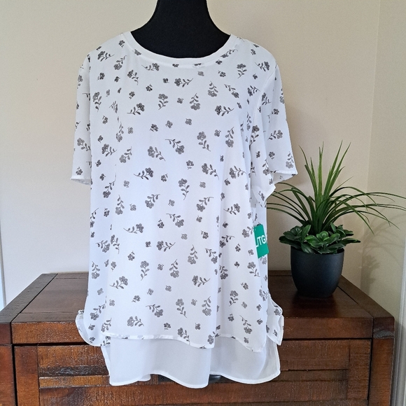Hilary Radley Short Sleeve Blouse Size XL Black White Floral Double Layer Top - Picture 2 of 12